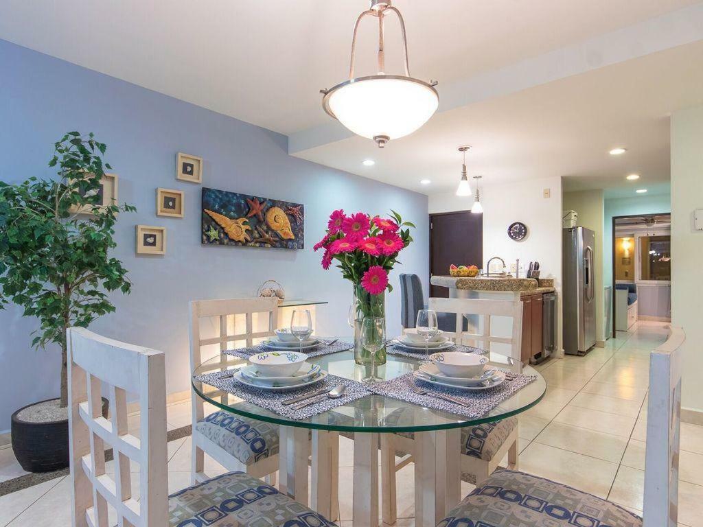 Breathtaking Villa Magna Beachfront Condo, 3 Bedrooms Sleeps 6 Nuevo Vallarta Exterior foto